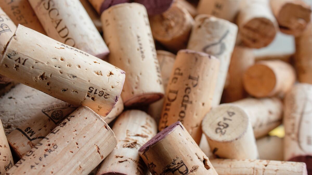 Random pile of wine corks